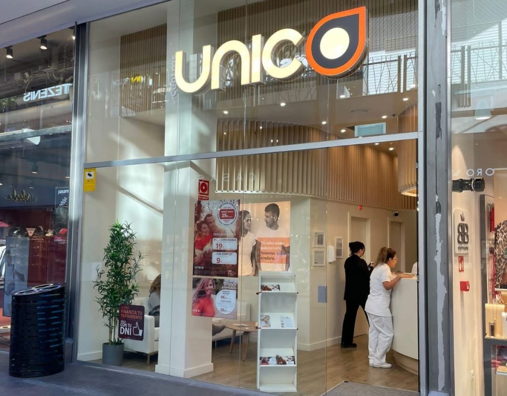 Centros-Unico-147618-PORTADA-CORNELLA